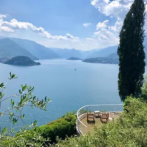 Castello Di Vezio , Varenna Italia
