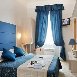 ** Otel Marechiaro İtalya